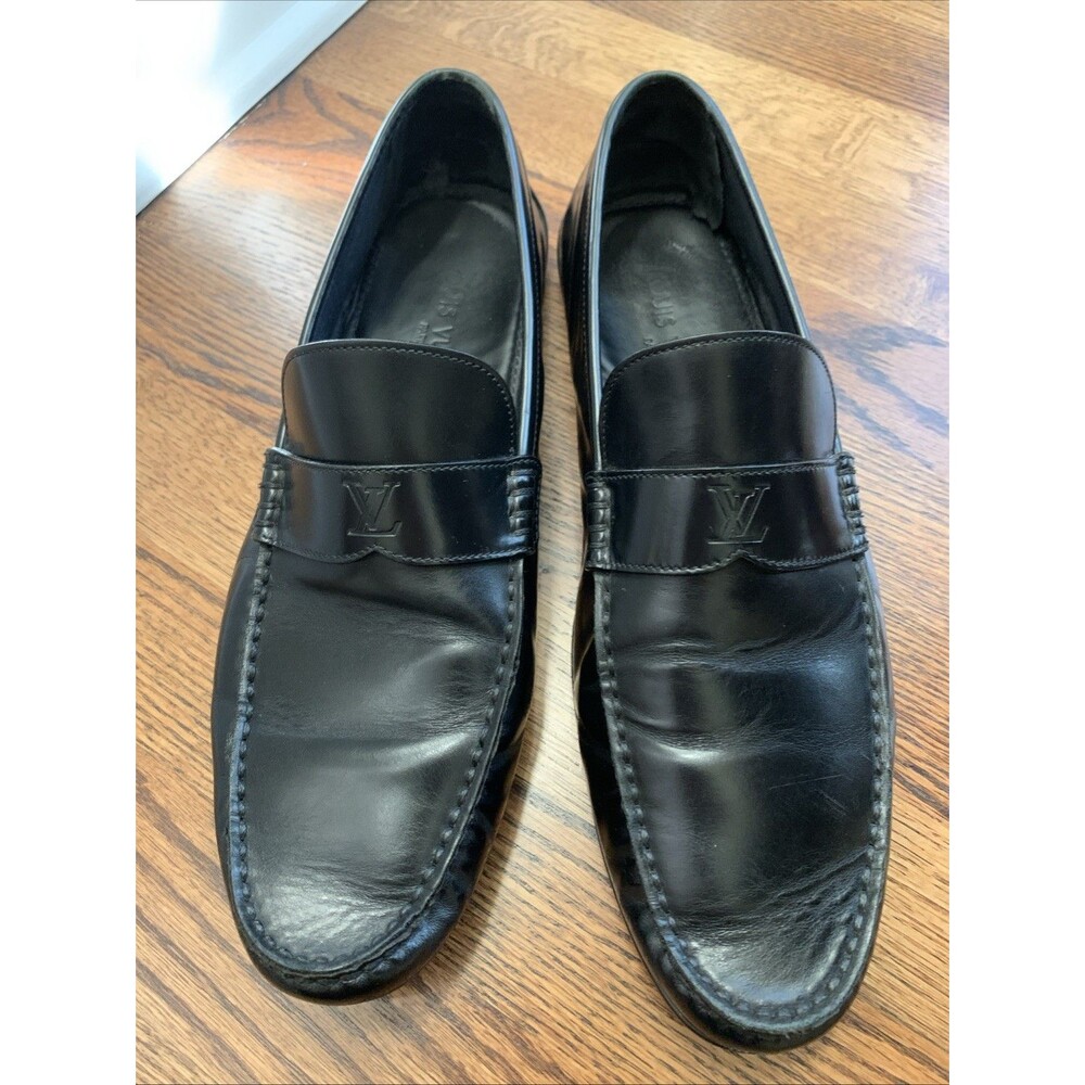 Louis Vuitton Men's Black  Driver Loafer Size 8